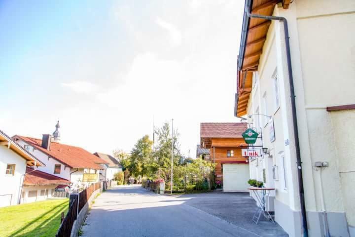 Taverna Unik Saaldorf Luaran gambar